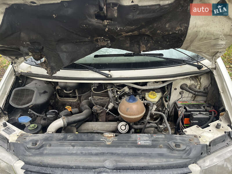 Мінівен Volkswagen Transporter 2001 в Києві фото 2 Мінівен Volkswagen Transporter 2001 в Києві