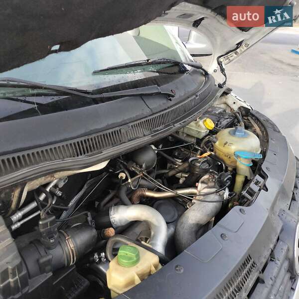 Мінівен Volkswagen Transporter 2004 в Кременчуці фото 4 Мінівен Volkswagen Transporter 2004 в Кременчуці