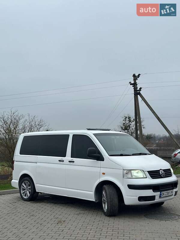 Микроавтобус Volkswagen Transporter 2003 в Шумске