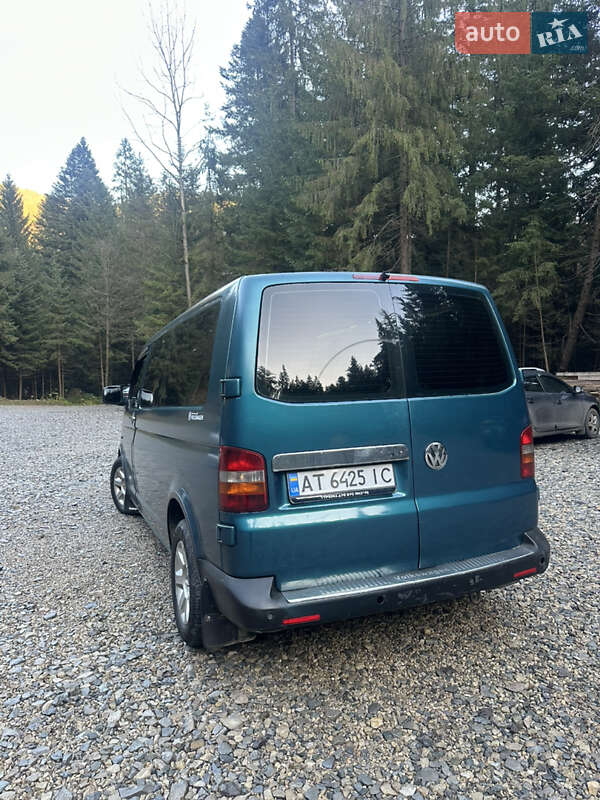Мінівен Volkswagen Transporter 2004 в Поляниці