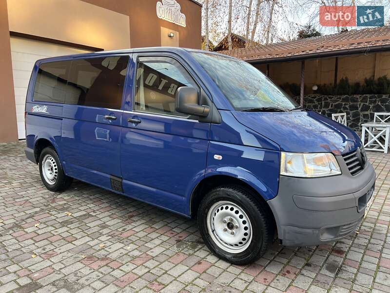 Мінівен Volkswagen Transporter 2008 в Рівному