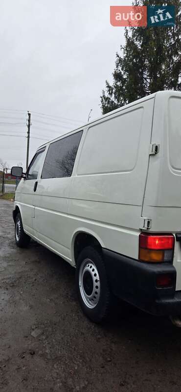 Минивэн Volkswagen Transporter 1999 в Дубно