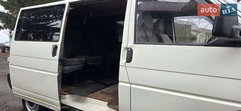Минивэн Volkswagen Transporter 1999 в Дубно