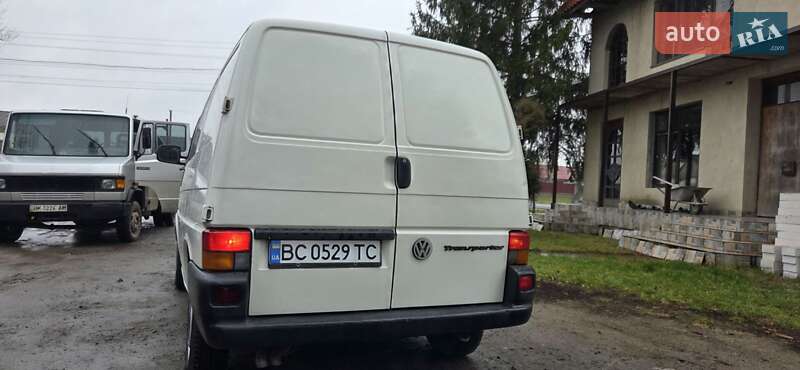 Минивэн Volkswagen Transporter 1999 в Дубно