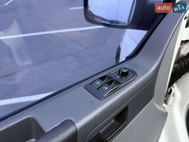 Минивэн Volkswagen Transporter 2008 в Виннице