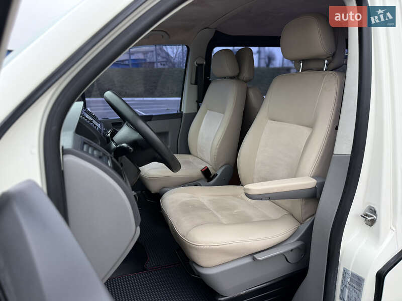 Минивэн Volkswagen Transporter 2008 в Виннице