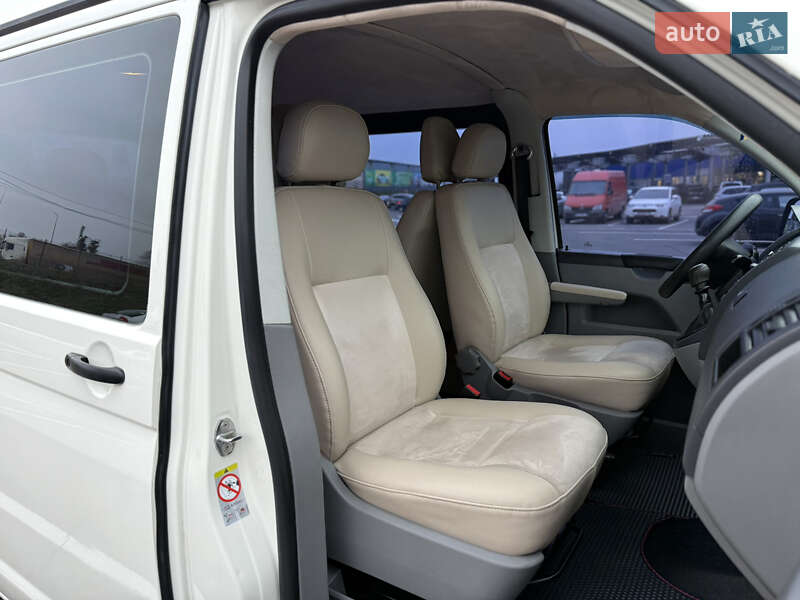 Минивэн Volkswagen Transporter 2008 в Виннице