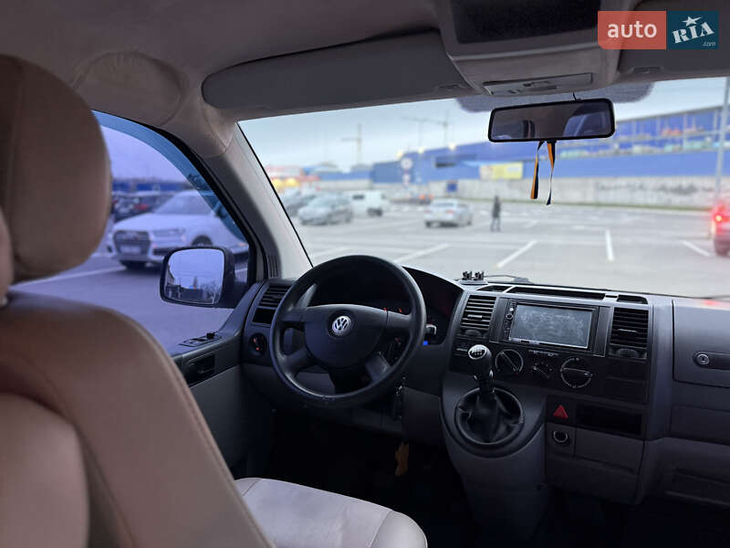 Минивэн Volkswagen Transporter 2008 в Виннице
