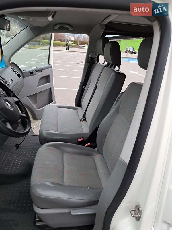 Минивэн Volkswagen Transporter 2008 в Киеве