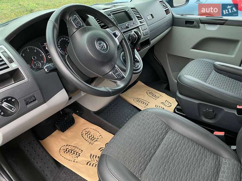 Мінівен Volkswagen Transporter 2012 в Радехові