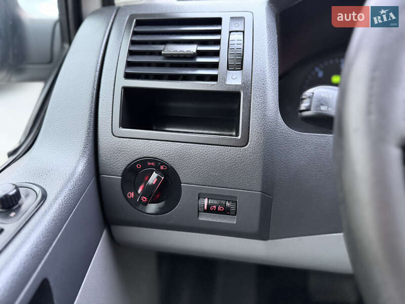 Минивэн Volkswagen Transporter 2005 в Ровно фото 37 Минивэн Volkswagen Transporter 2005 в Ровно