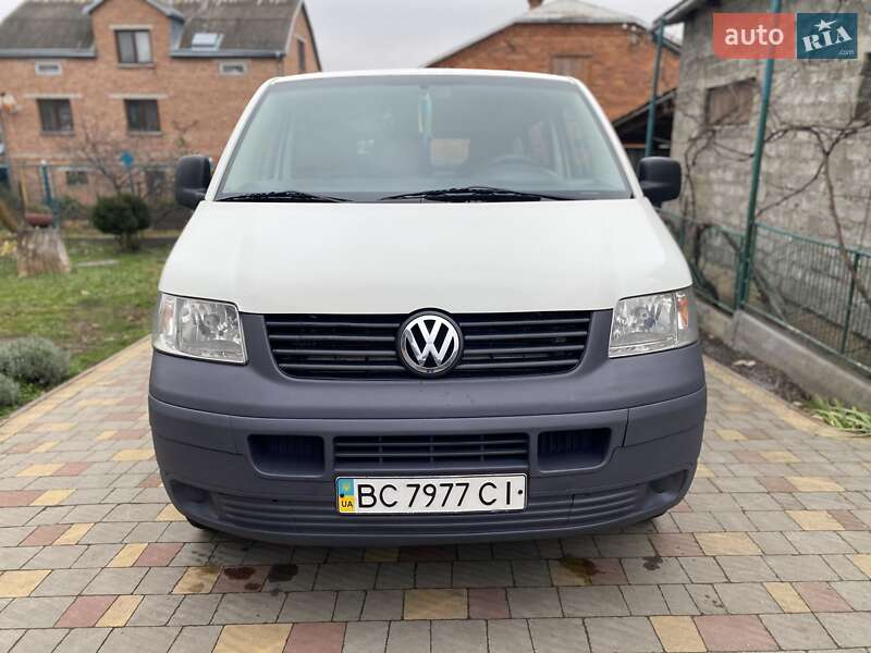 Минивэн Volkswagen Transporter 2006 в Львове