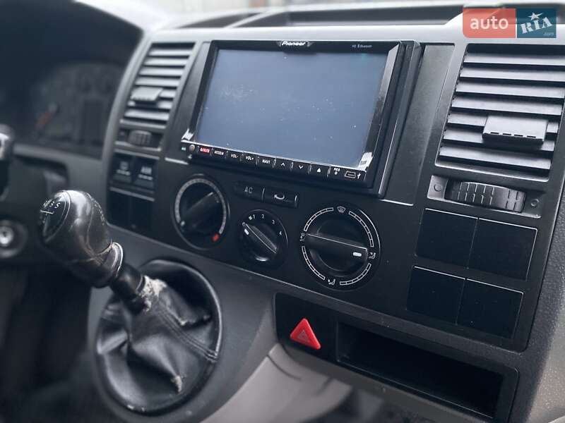 Минивэн Volkswagen Transporter 2006 в Львове