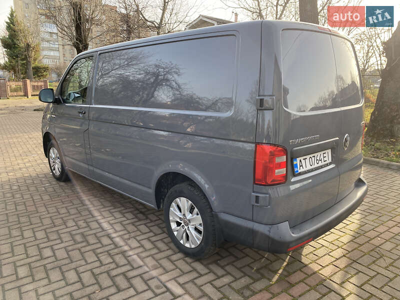 Грузовой фургон Volkswagen Transporter 2019 в Калуше