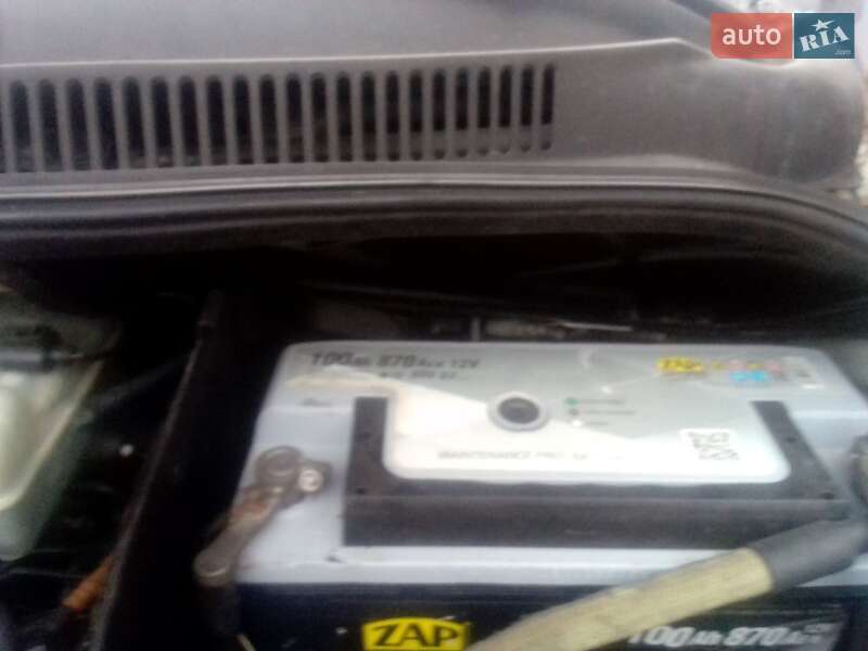 Грузопассажирский фургон Volkswagen Transporter 2006 в Баре