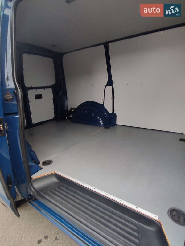 Вантажний фургон Volkswagen Transporter 2018 в Дубні