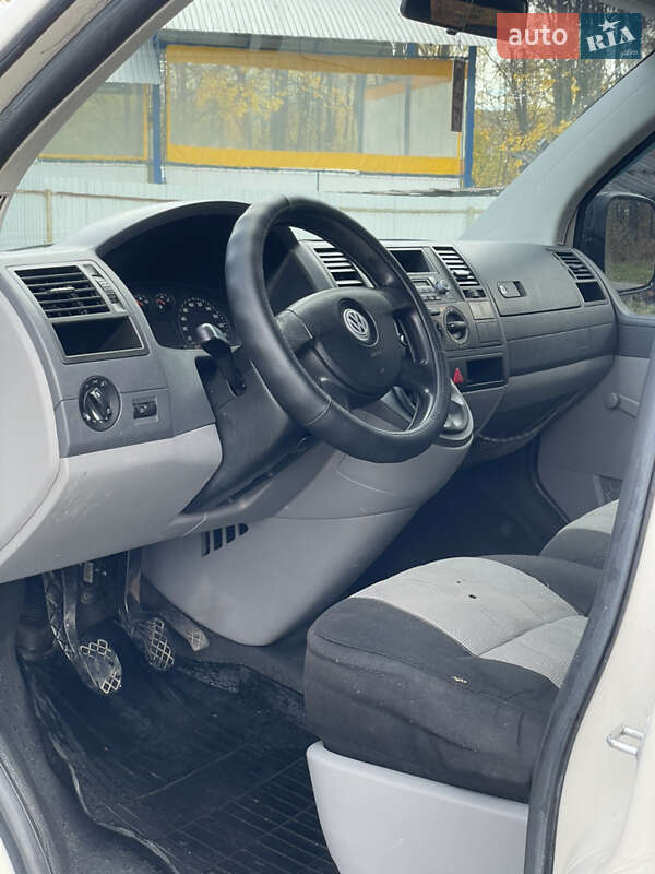 Мінівен Volkswagen Transporter 2008 в Долині