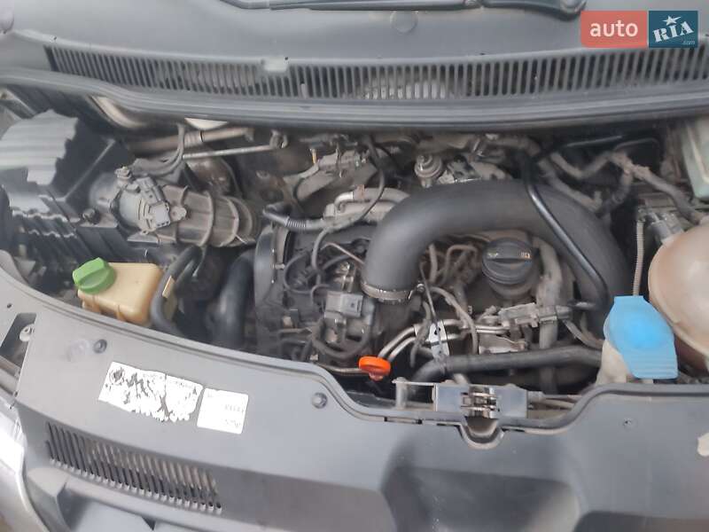 Грузовой фургон Volkswagen Transporter 2011 в Киеве фото 58 Грузовой фургон Volkswagen Transporter 2011 в Киеве