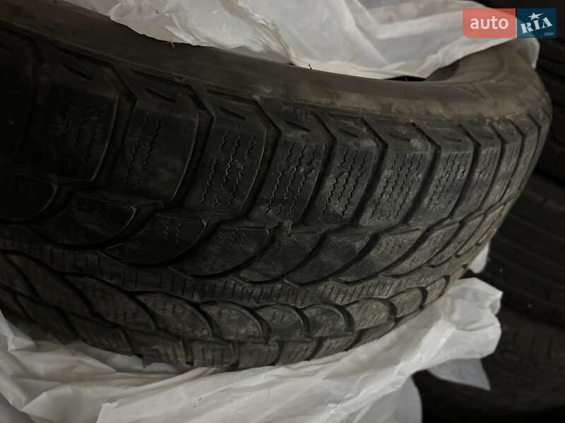 Микроавтобус грузовой (до 3,5т) Volkswagen Transporter 2012 в Иршаве