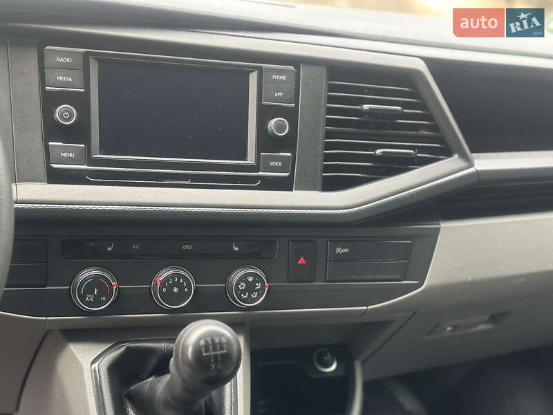 Грузовой фургон Volkswagen Transporter 2023 в Киеве