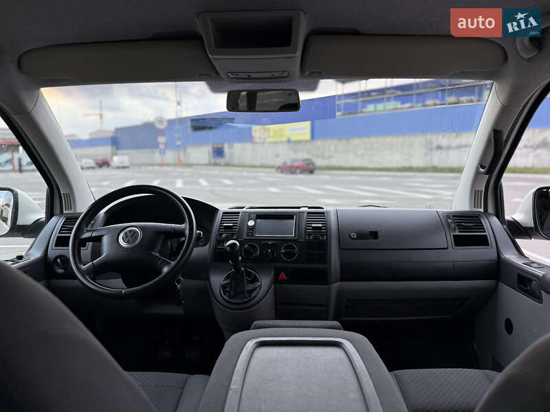 Минивэн Volkswagen Transporter 2004 в Виннице