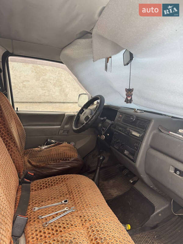 Микроавтобус грузовой (до 3,5т) Volkswagen Transporter 1997 в Городище