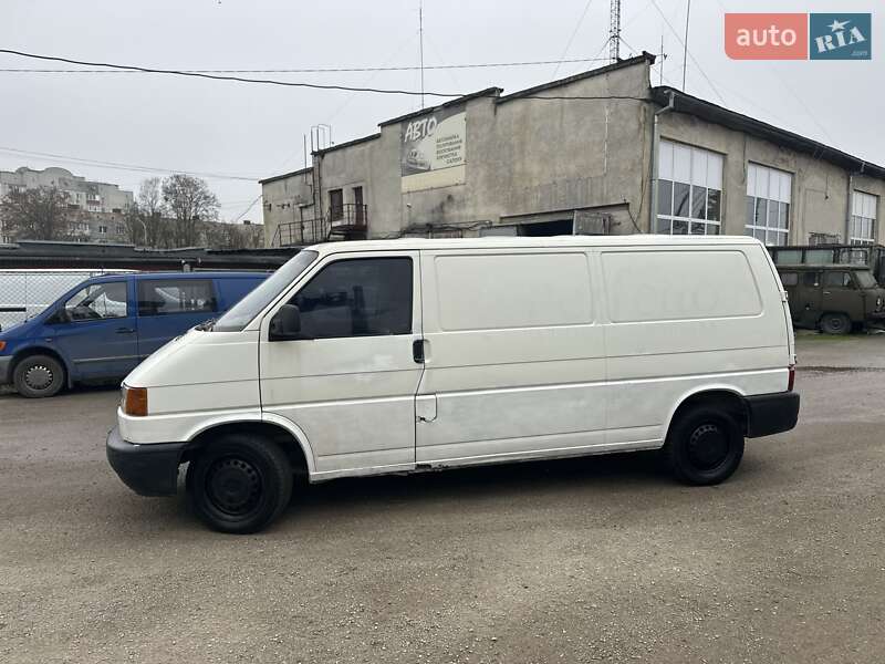 Вантажний фургон Volkswagen Transporter 2000 в Тернополі