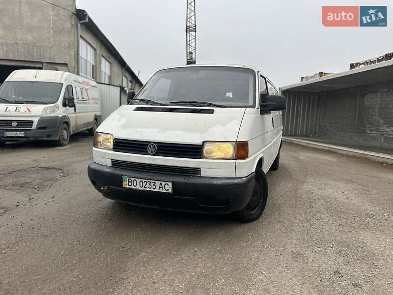 Вантажний фургон Volkswagen Transporter 2000 в Тернополі