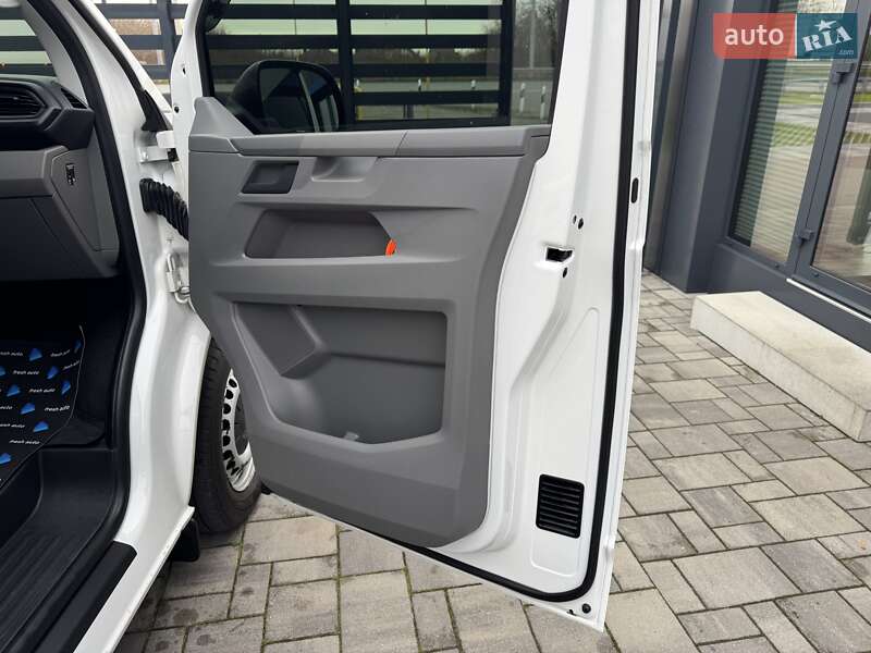 Грузовой фургон Volkswagen Transporter 2020 в Ровно