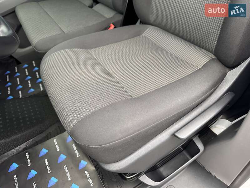 Грузовой фургон Volkswagen Transporter 2020 в Ровно