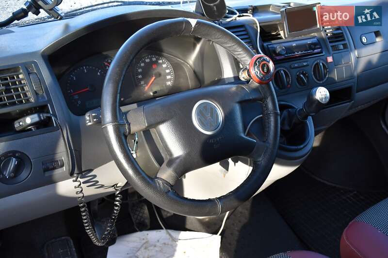 Мінівен Volkswagen Transporter 2006 в Дрогобичі