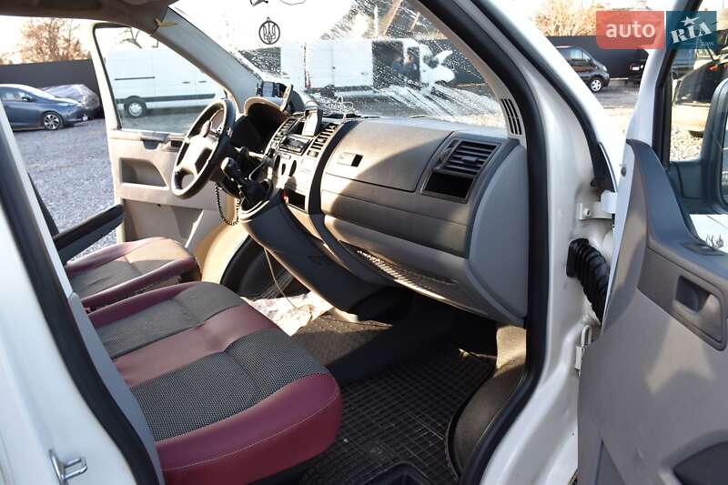 Мінівен Volkswagen Transporter 2006 в Дрогобичі