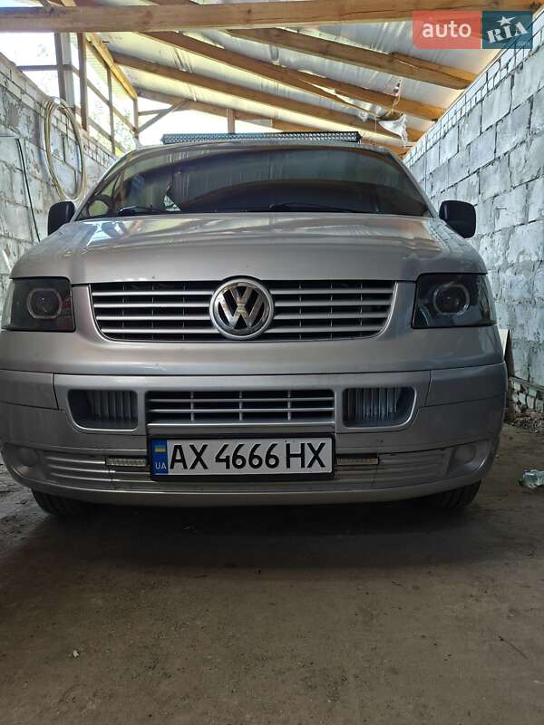 Минивэн Volkswagen Transporter 2005 в Павлограде