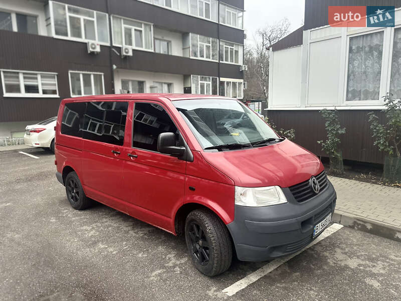 Вантажний фургон Volkswagen Transporter 2006 в Харкові