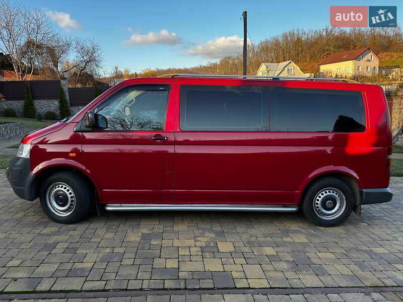 Минивэн Volkswagen Transporter 2004 в Тараще