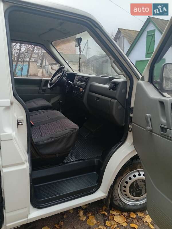 Минивэн Volkswagen Transporter 1998 в Томашполе