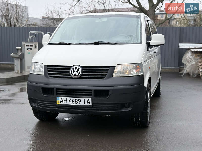 Минивэн Volkswagen Transporter 2004 в Полтаве
