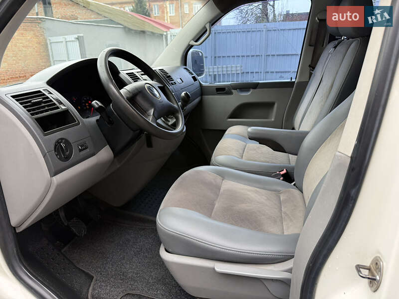 Минивэн Volkswagen Transporter 2004 в Полтаве