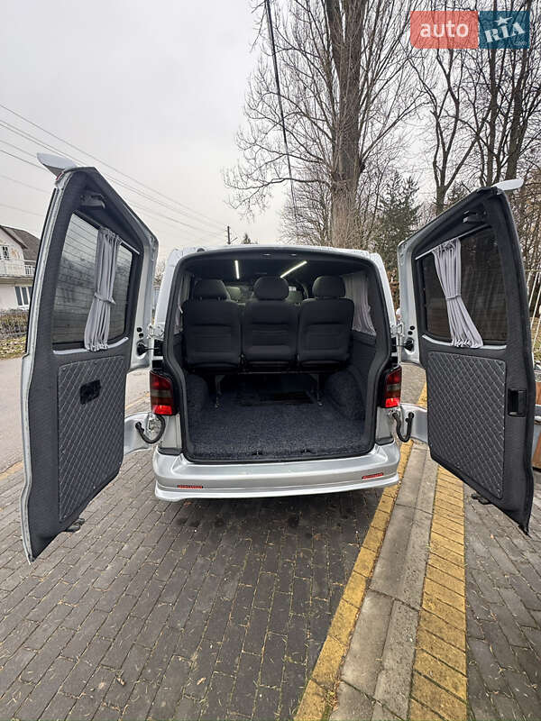 Минивэн Volkswagen Transporter 2006 в Вишневце