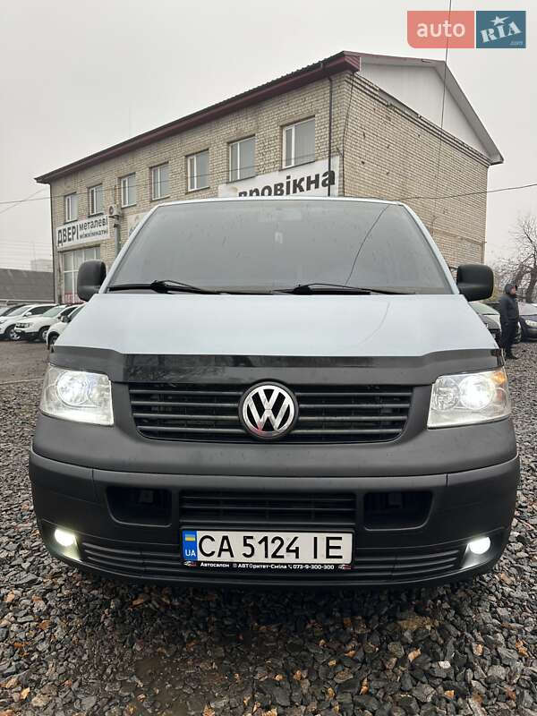 Минивэн Volkswagen Transporter 2005 в Смеле