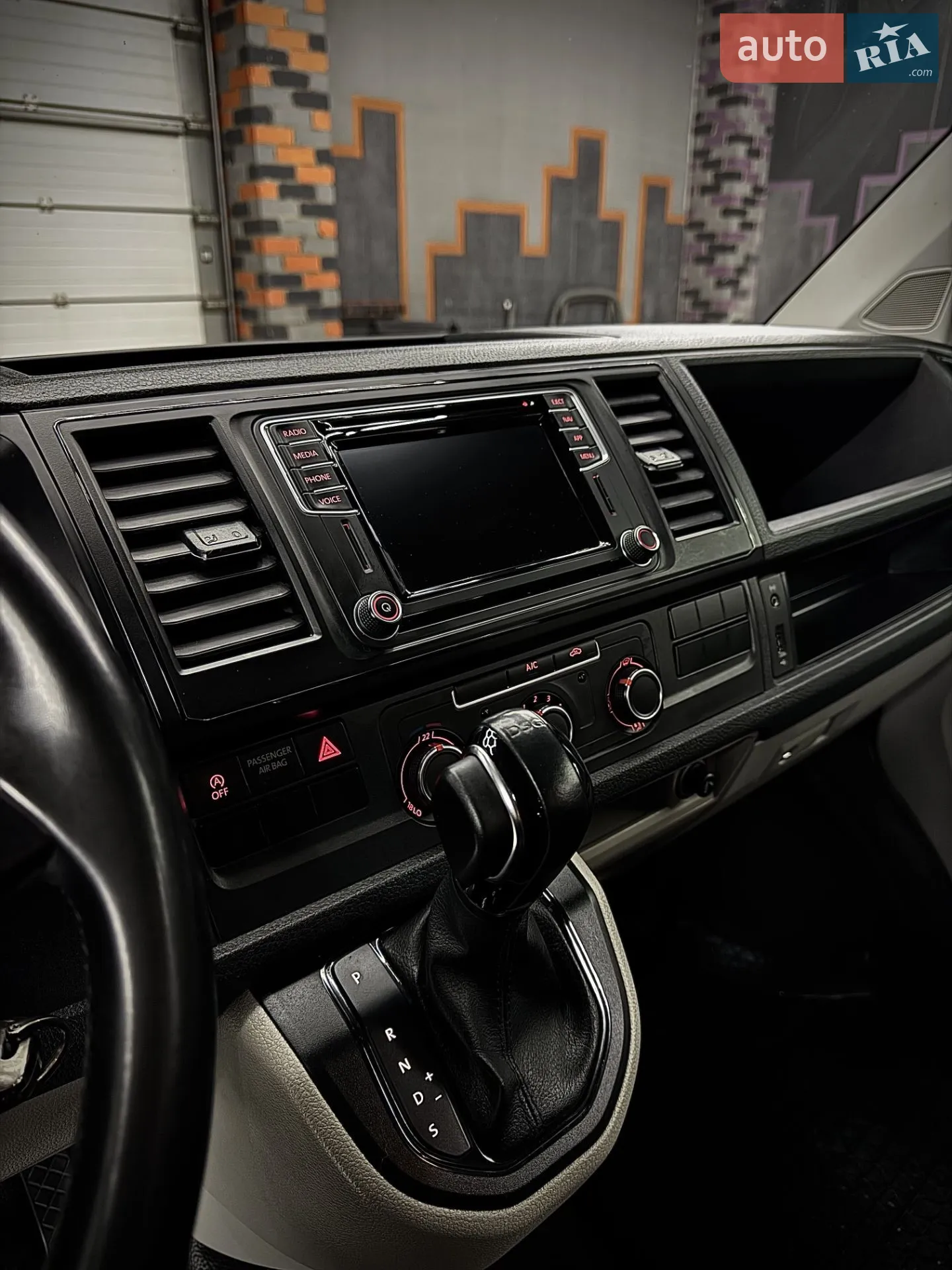 2018 Volkswagen Transporter - мініатюра 14