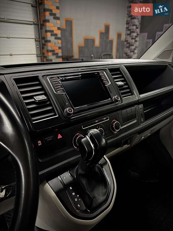 Мінівен Volkswagen Transporter 2018 в Житомирі