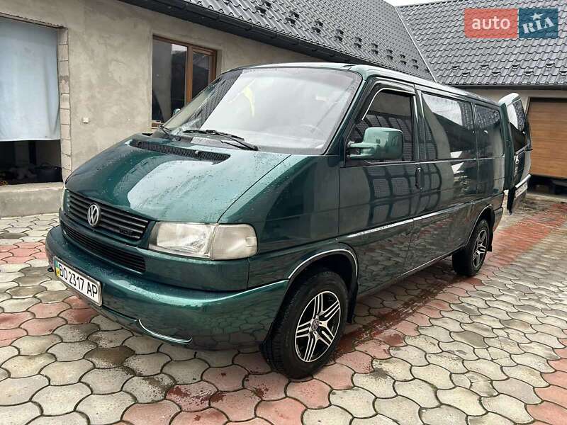 Грузовой фургон Volkswagen Transporter 2002 в Надворной