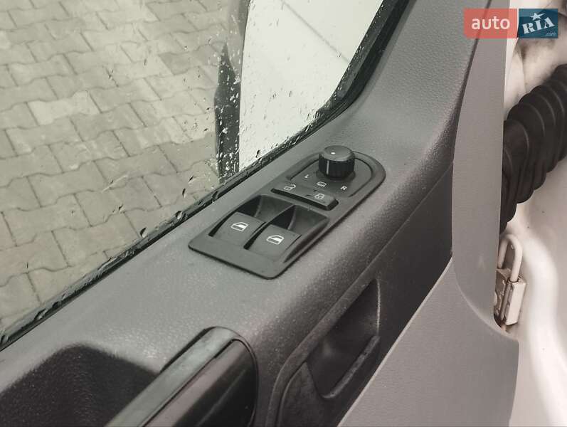 Мікроавтобус вантажний (до 3,5т) Volkswagen Transporter 2014 в Києві фото 16 Мікроавтобус вантажний (до 3,5т) Volkswagen Transporter 2014 в Києві
