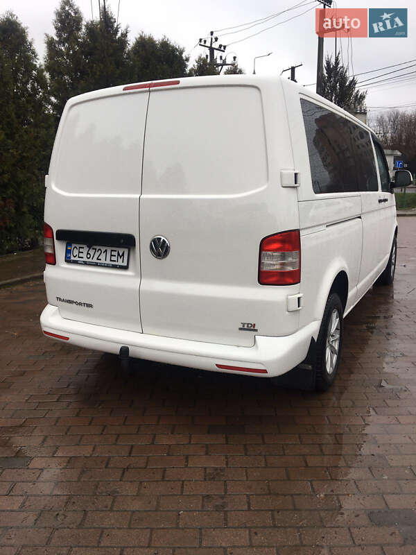 Минивэн Volkswagen Transporter 2015 в Черновцах