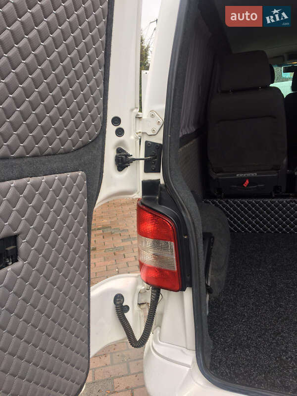 Минивэн Volkswagen Transporter 2015 в Черновцах