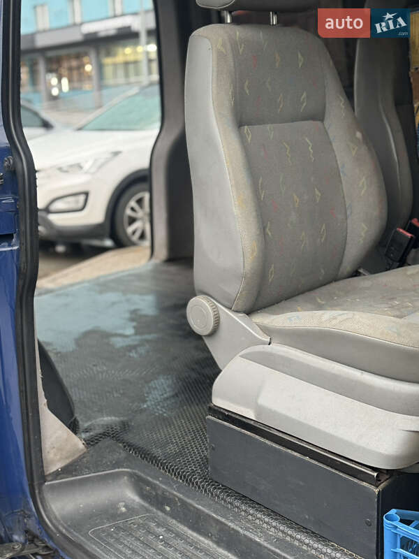 Вантажопасажирський фургон Volkswagen Transporter 2005 в Новосілках фото 13 Вантажопасажирський фургон Volkswagen Transporter 2005 в Новосілках