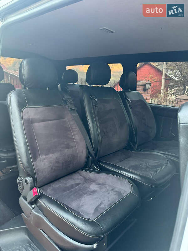 Мінівен Volkswagen Transporter 2016 в Ужгороді