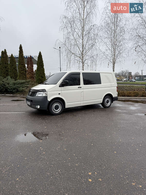 Минивэн Volkswagen Transporter 2005 в Смеле