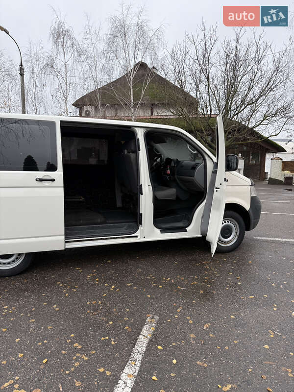 Минивэн Volkswagen Transporter 2005 в Смеле